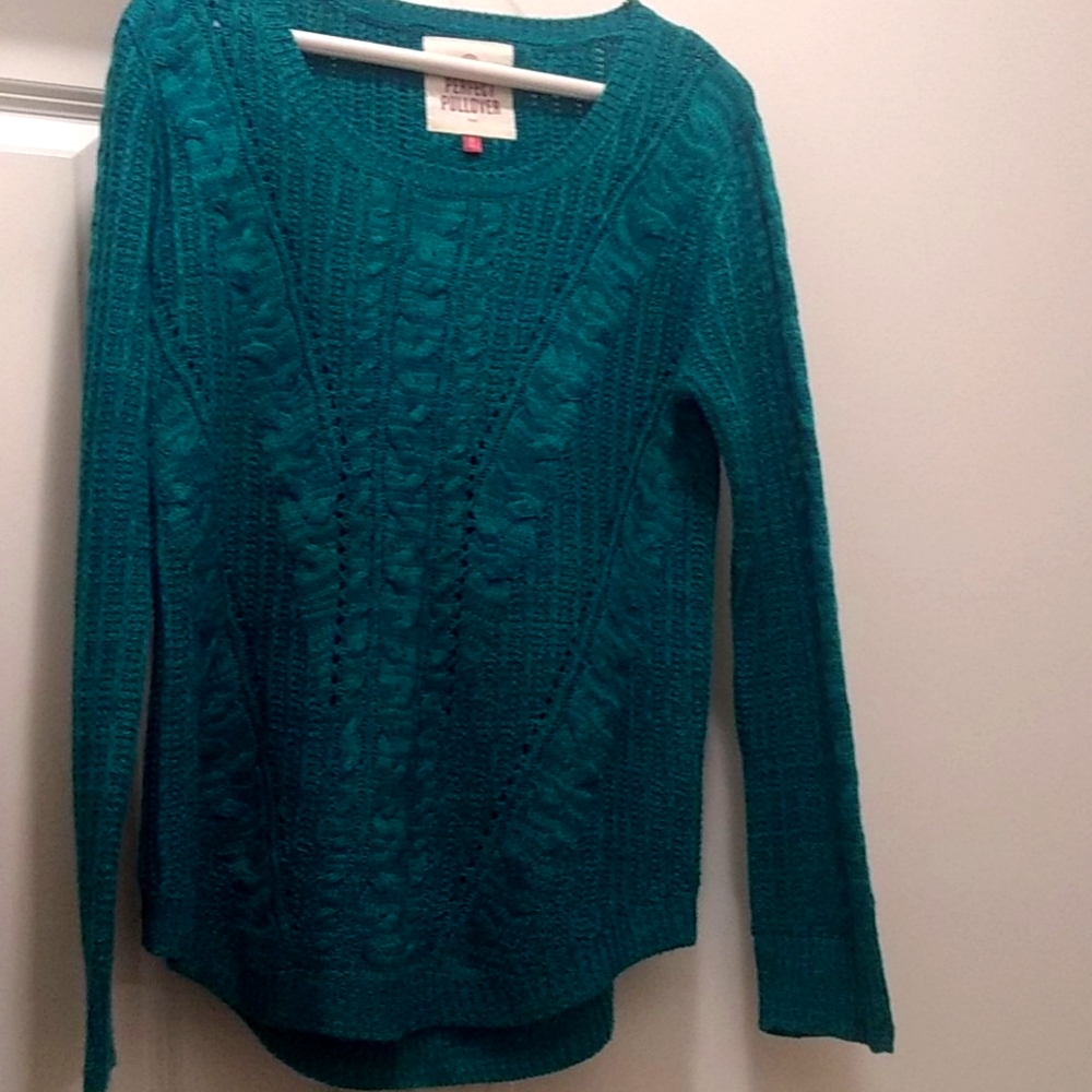 🌞 Green sweater knit